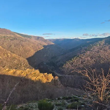 אתר קמפינג Caravane Dans Les Cevennes *